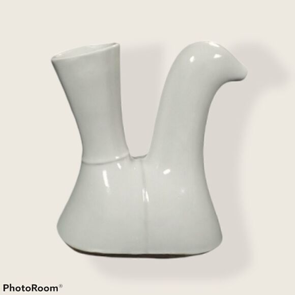 Ellen Degeneres white clay Artisan Bird beverage Pitcher  NEW - Picture 1 of 11